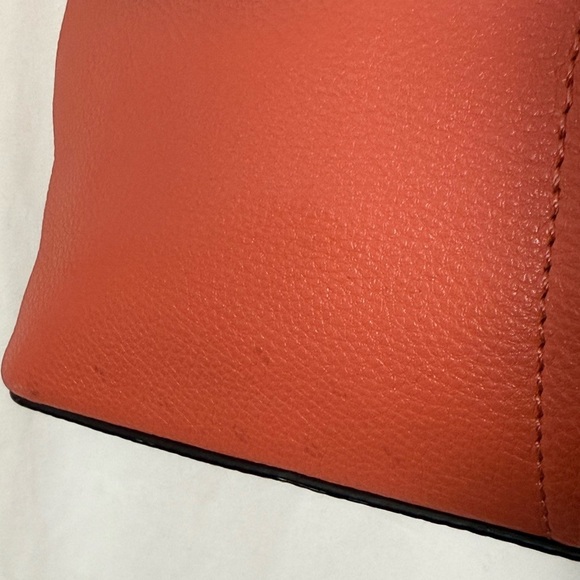 Michael Kors BEDFORD ITEM JET SET ZIP POCKET TOTE Coral & Tan - Picture 10 of 10